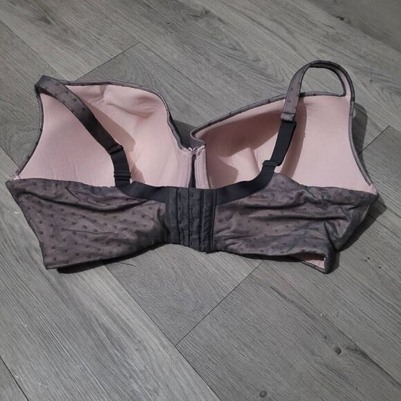 Cacique 44G grey polka dot mesh bra with pink lining underwired - Picture 2 of 10